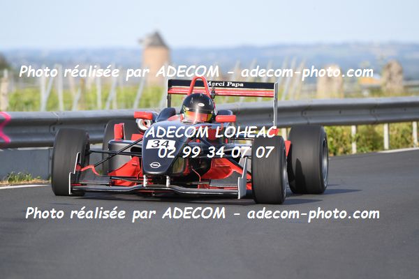 http://v2.adecom-photo.com/images//6.COURSE DE COTE/2022/5_LA_POMMERAYE_2022/TAVIAUX_Benoit/79A_4442.JPG